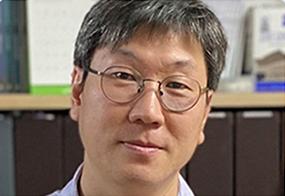 Kihwan Kim