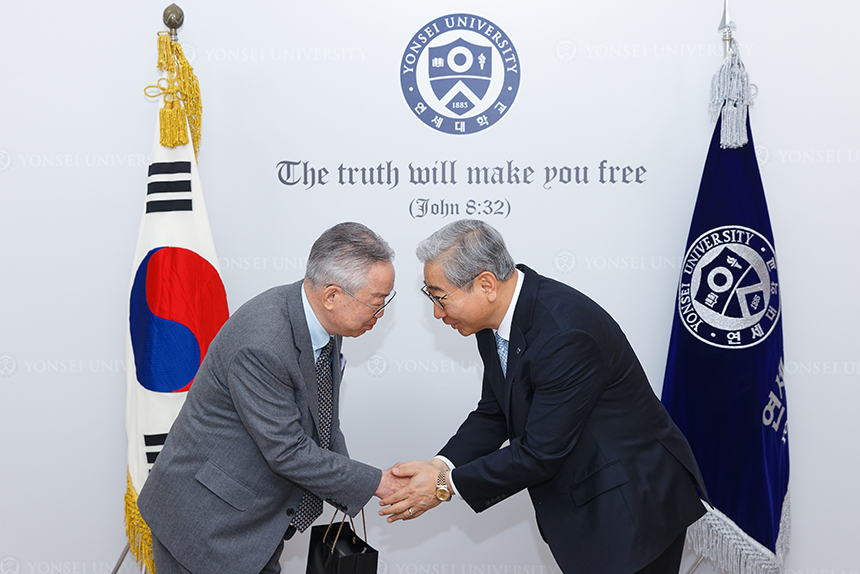 이성호 동문 기금 전달식
