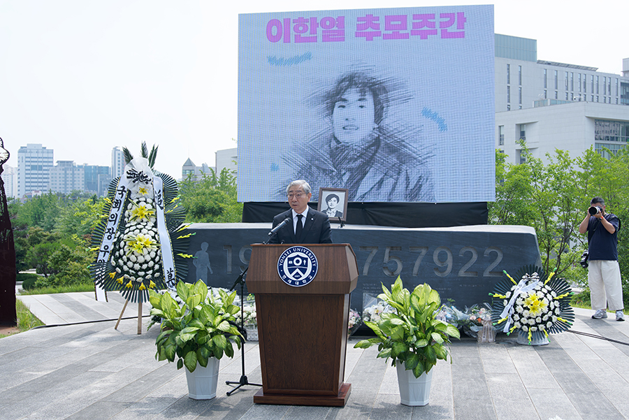 제38주기 이한열 열사 추모식(DSC015606월 9일 제38주기 이한열 추모식  copy.jpg) 관련사진1