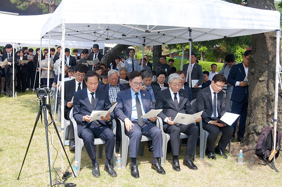 제38주기 이한열 열사 추모식(DSC016196월 9일 제38주기 이한열 추모식  copy.jpg) 관련사진3