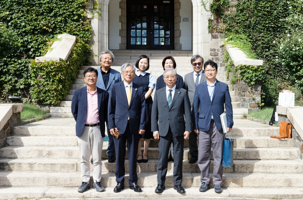 유홍준 국립중앙박물관장 접견(_EO_56989월 11일 2학기 리더십 특강 유홍준 관장.jpg) 관련사진2